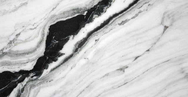 PANDA WHITE — stone pattern