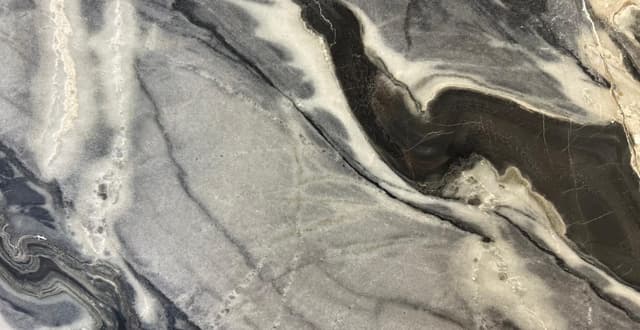 SILVER STREAM — stone pattern